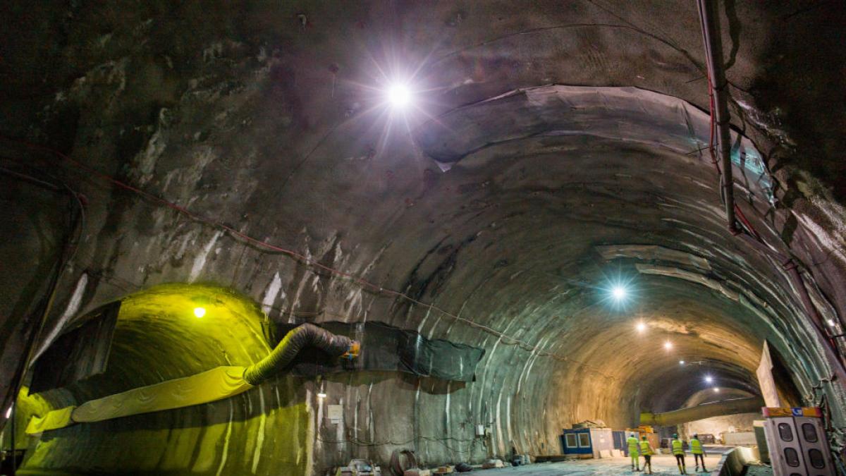 La conexión subterránea más larga del mundo a 1.400 metros de profundidad da un plaso clave