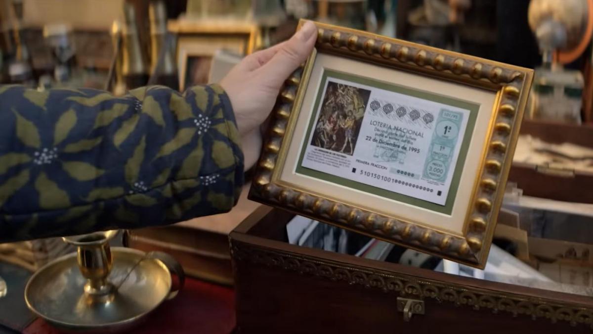 Un &#039;décimo enmarcado&#039;, protagonista del anuncio de la Lotería de Navidad 2025