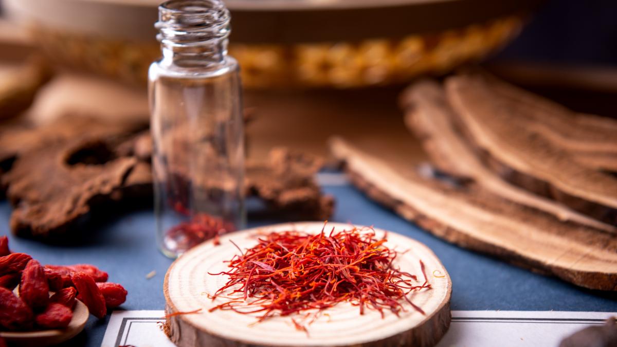 Leticia, agricultora del  oro rojo  español que se vende a 10.000 euros el kilo:  Al final yo creo que es barato 