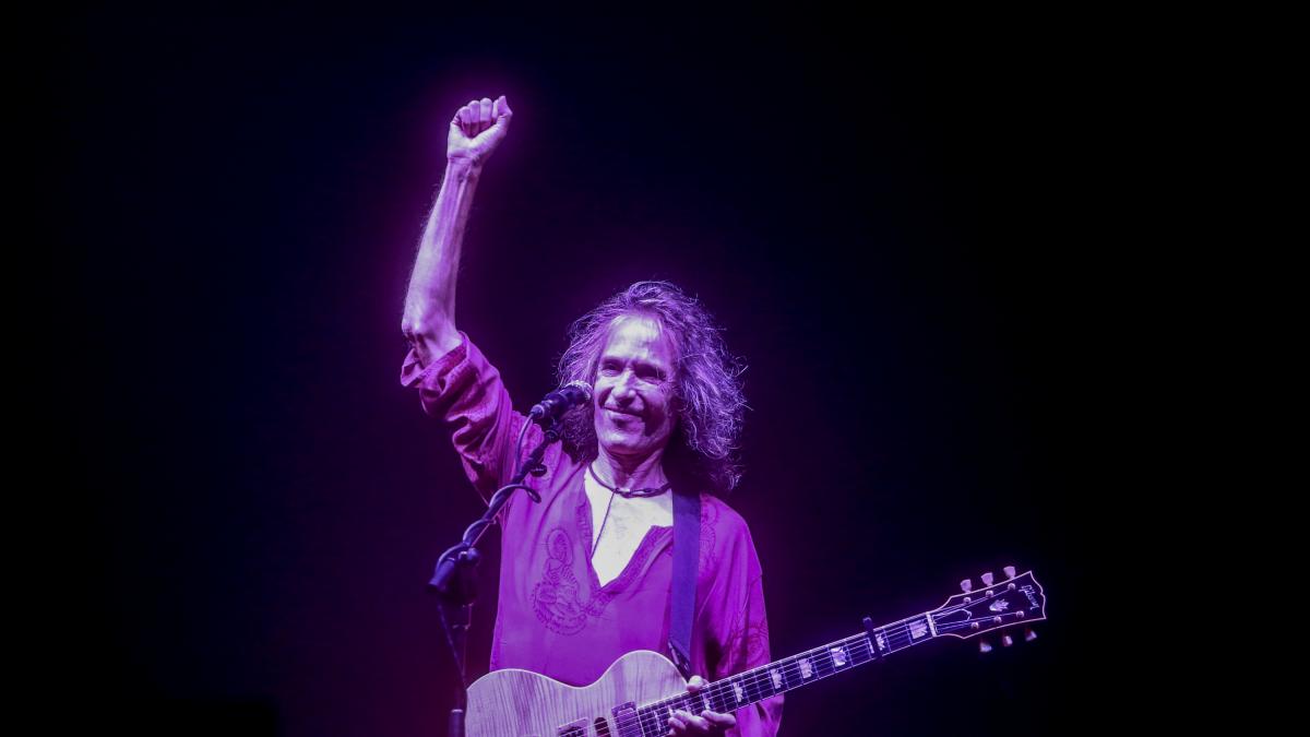 Las reacciones a la muerte de Robe Iniesta:  Vuela alto 