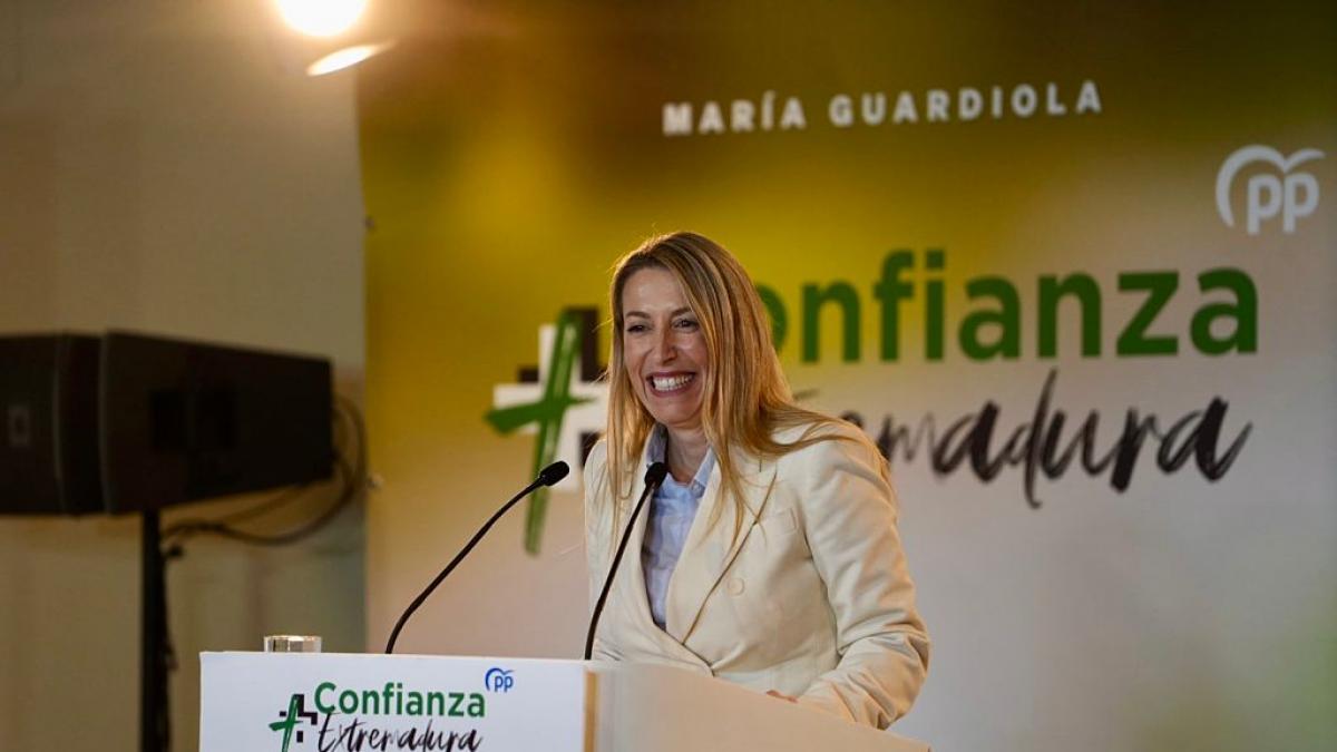 El PP mejora en Extremadura pero un Vox reforzado seguirá siendo llave de Gobierno