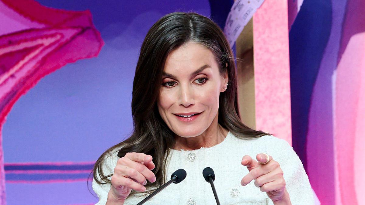 ¿Y si Letizia diera también un discurso por Navidad? Analizamos las habilidades comunicativas de la reina