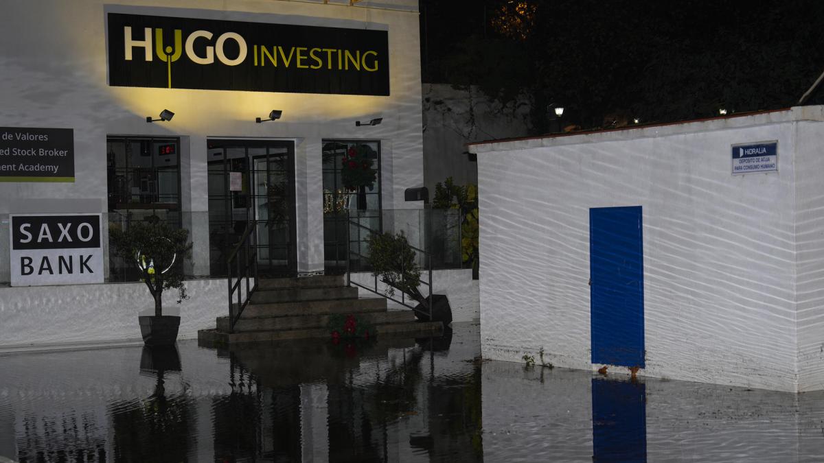 El fuerte temporal provoca inundaciones en Málaga y cuatro provincias siguen en aviso naranja