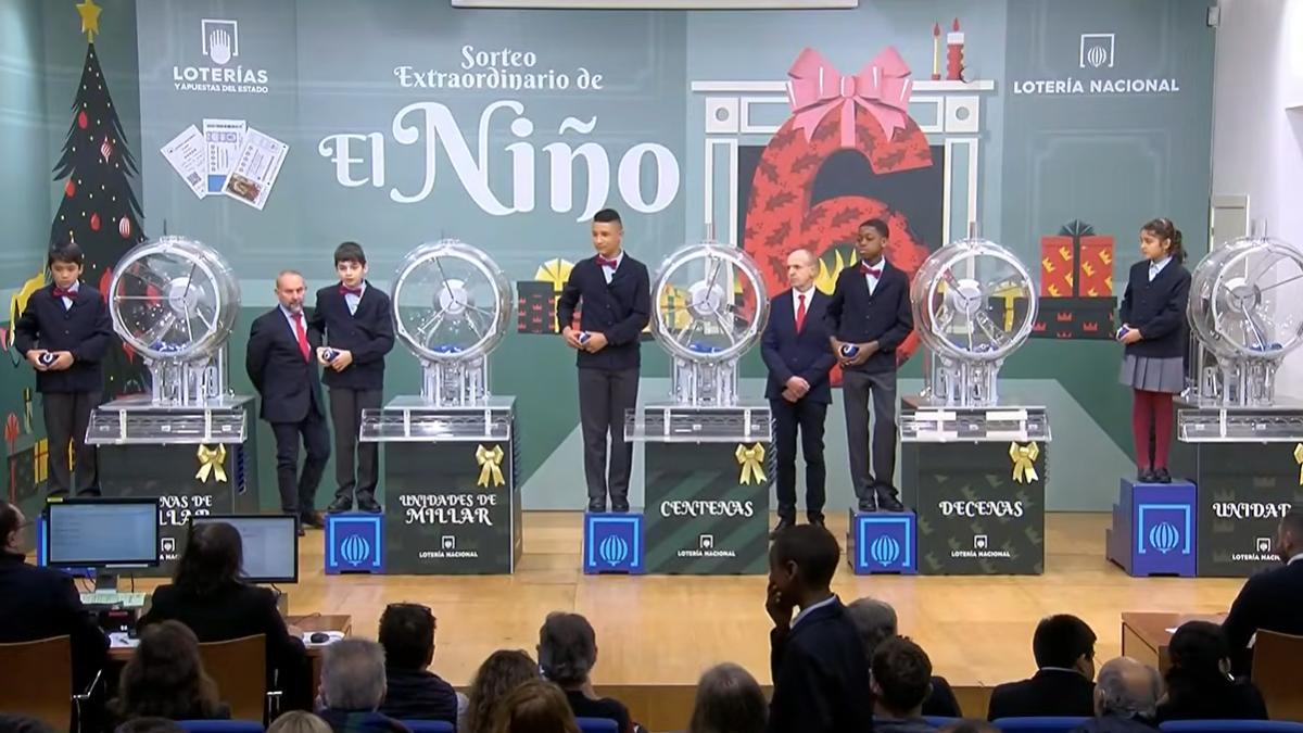 El 06703 se lleva el primer premio del sorteo de la Lotería del Niño 2026