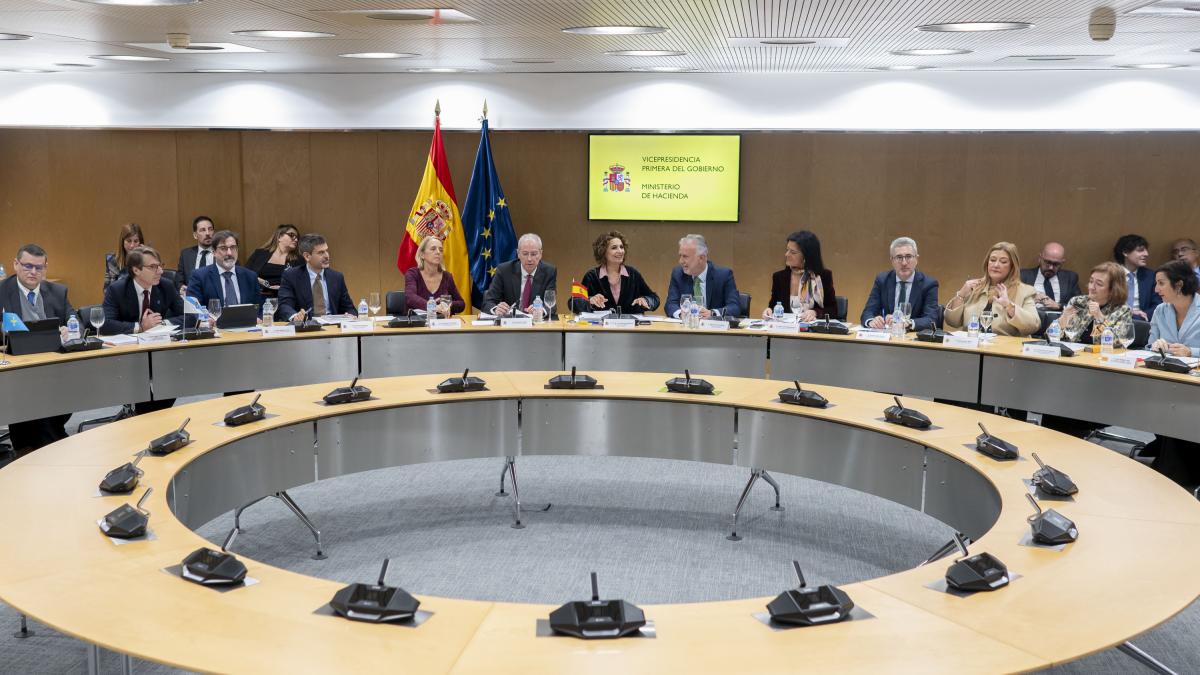 Todas las comunidades, salvo Cataluña, rechazan el acuerdo de financiación alcanzado por el Gobierno y ERC