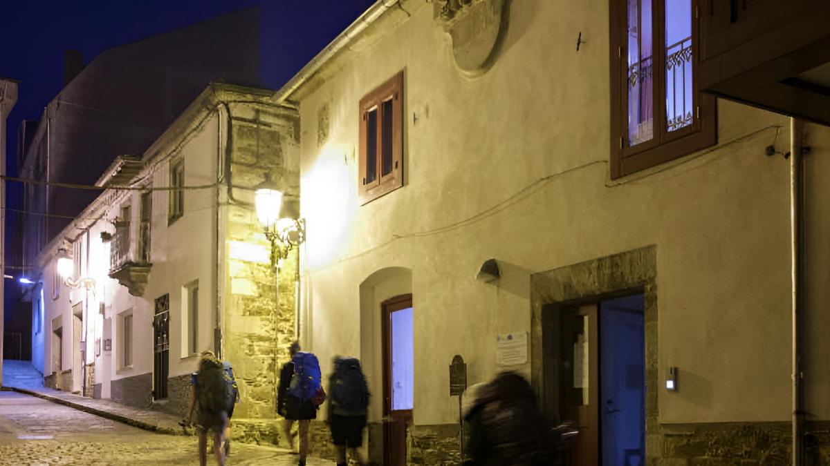 Una familia deja Holanda y se traslada a un pueblo de Galicia para montar un negocio turístico:  Hace tres años hice el Camino de Santiago y me enamoré 