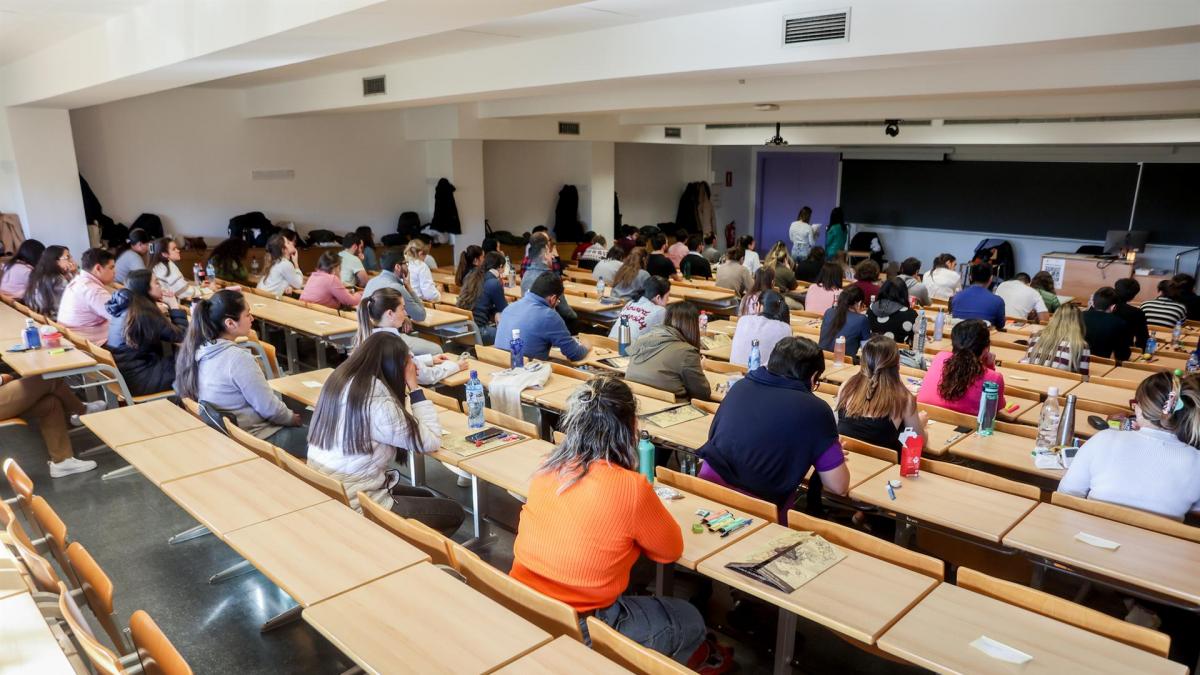 MIR 2026: fecha, horario, plazas ofertadas y cómo funciona el examen