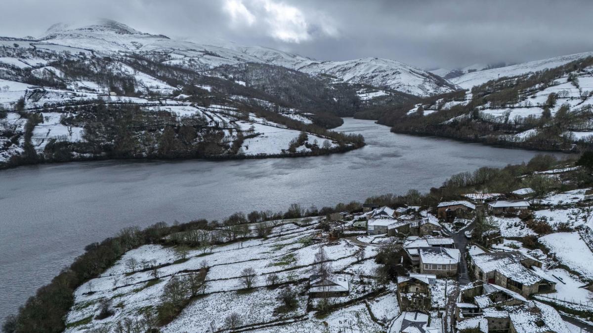 Kristin se va, pero la inestabilidad sigue: 12 regiones en alerta, posibles desbordamientos y carreteras afectadas