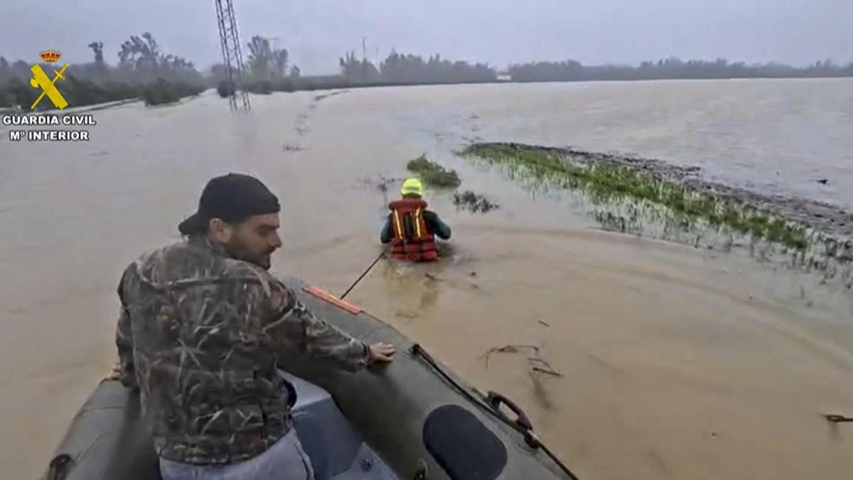 No te confíes: siguen la lluvia, la nieve y el viento y hay 15 regiones en alerta