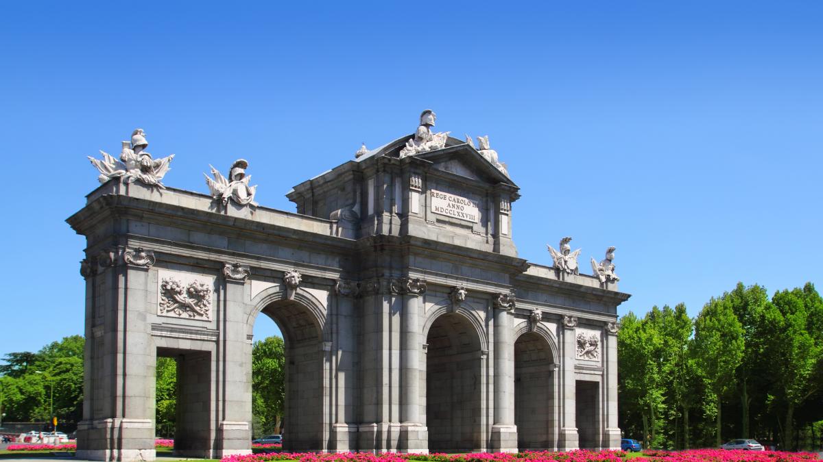 Un chico enseña la diferencia entre dos barrios de Madrid a los que solo les separan unos cientos de metros: "Parece otro país"