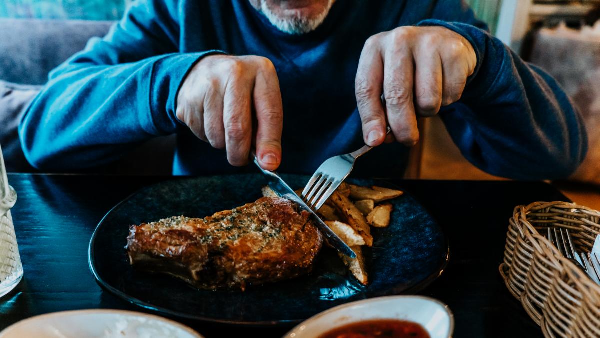 Los expertos en dietética coinciden: éstos son los nutrientes en los que te tienes que fijar conforme te acercas a los 60 años