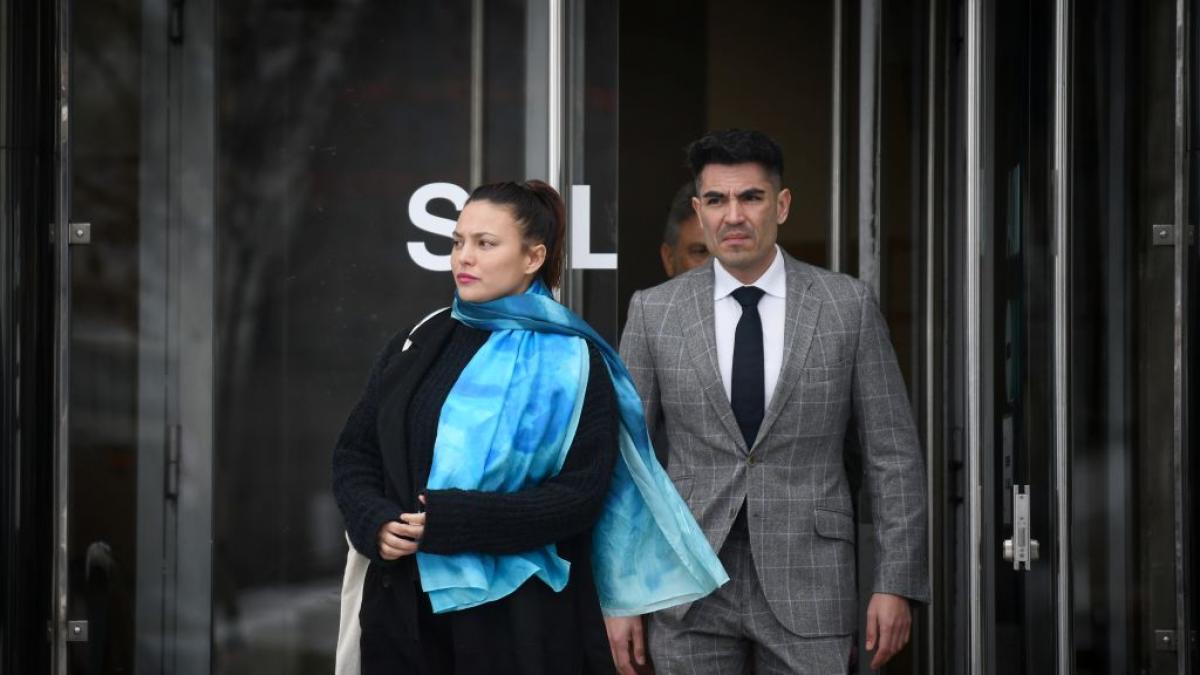 Elisa Mouliaá seguirá adelante con su acusación contra Errejón: "Me acosó, me humilló y me invadió"