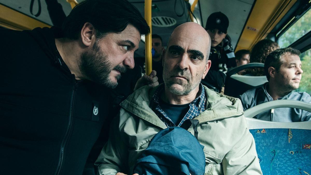 Un historiador utiliza una escena de la nueva serie de Luis Tosar y alerta de "la España que viene"