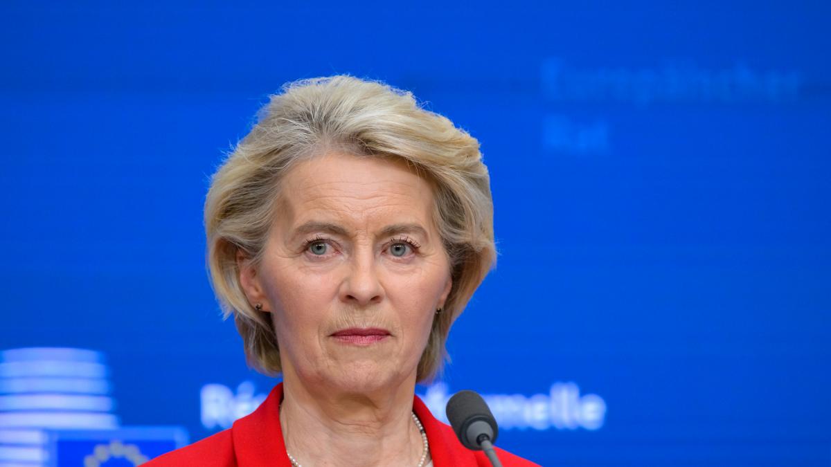 Von der Leyen culpa a los países del exceso de burocracia en la UE: "Es hora de hacer una limpieza profunda en casa"