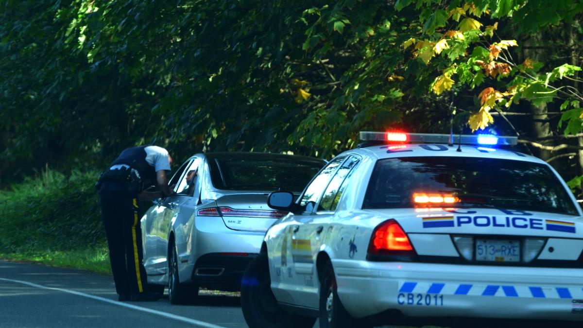 Al menos diez personas mueren en un inusual tiroteo en una escuela de Canadá