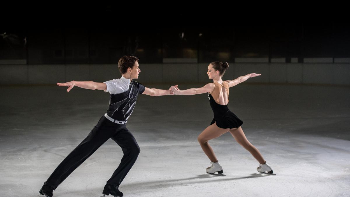 Una pareja convierte la puerta trasera de su casa en la principal para vivir en la calle de su ídolo: "La gente ya no sabe quiénes son"