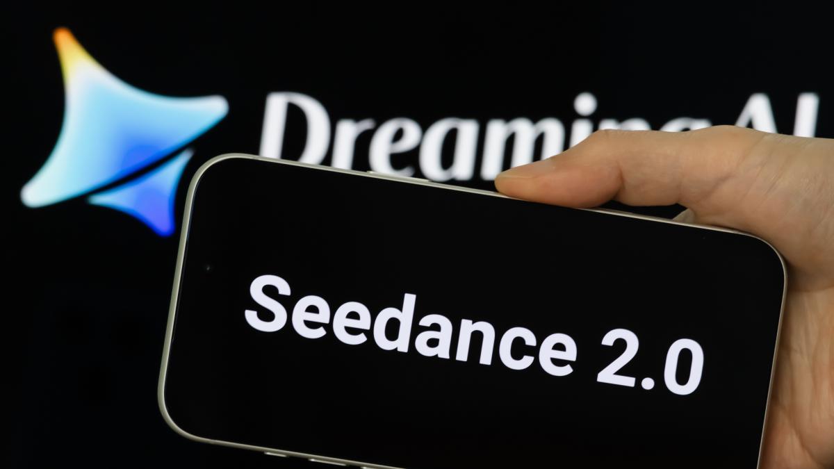 Luces, cámaras, IAcción: Hollywood enciende las alarmas por Seedance 2.0, la IA china que desafía a la industria