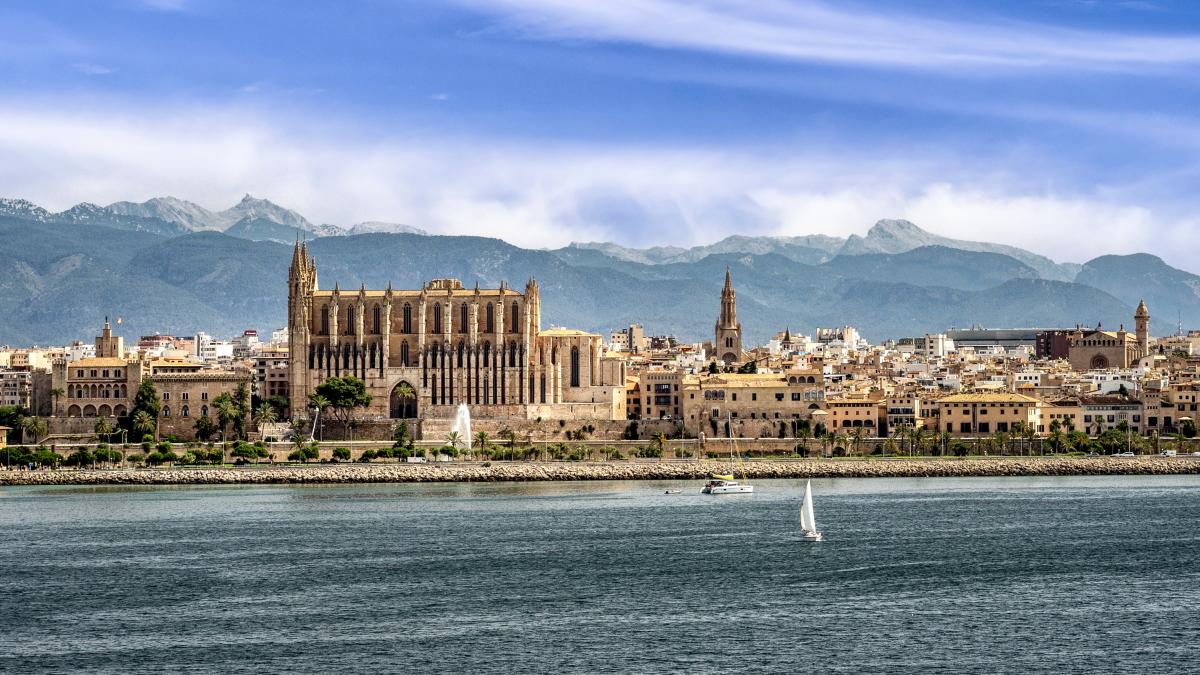 695 euros al mes por 8 metros cuadrados en Mallorca: la Guardia Civil denuncia al propietario que anunciaba una barraca agrícola como vivienda  ideal para buscar tranquilidad y contacto con la naturaleza 