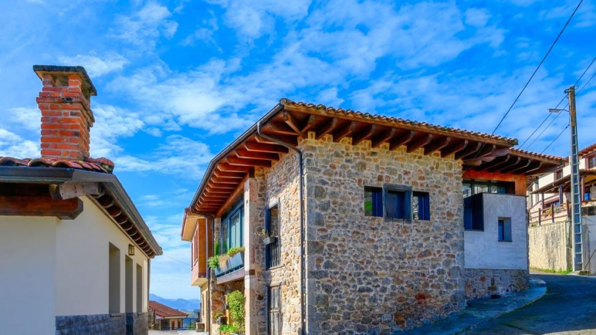  Chollos rurales por 70.000 euros : la campaña en Países Bajos para que los europeos ricos compren la España vaciada