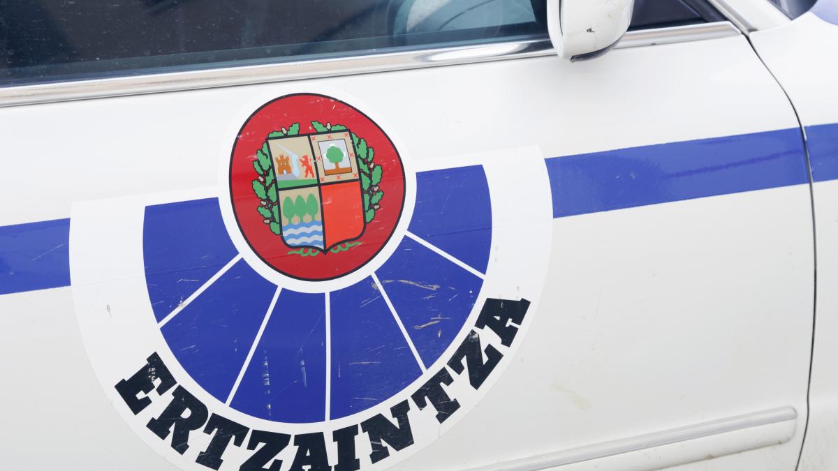 Detenido un hombre de 45 años por asesinar presuntamente a su pareja en Basauri (Bizkaia)
