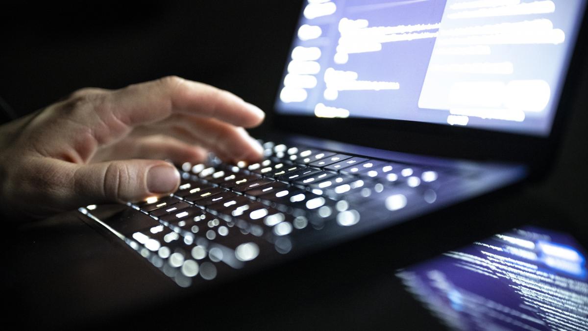 Los grandes bancos del mundo, expuestos: la nueva IA de Anthropic encuentra miles de vulnerabilidades graves y los reguladores europeos admiten no tener herramientas para frenarla