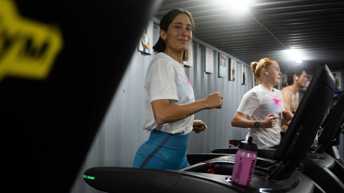 ¿Cómo es vivir como fisioterapeuta en la élite del atletismo mundial? La española Claudia Levoni lo cuenta desde dentro