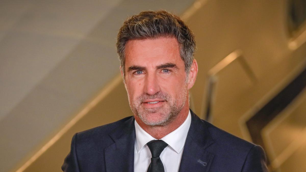 Perico Durán, piloto: "Nada une más a la sociedad que el miedo a una turbulencia, pero no son peligrosas. Nunca han provocado un accidente y los aviones las aguantan"