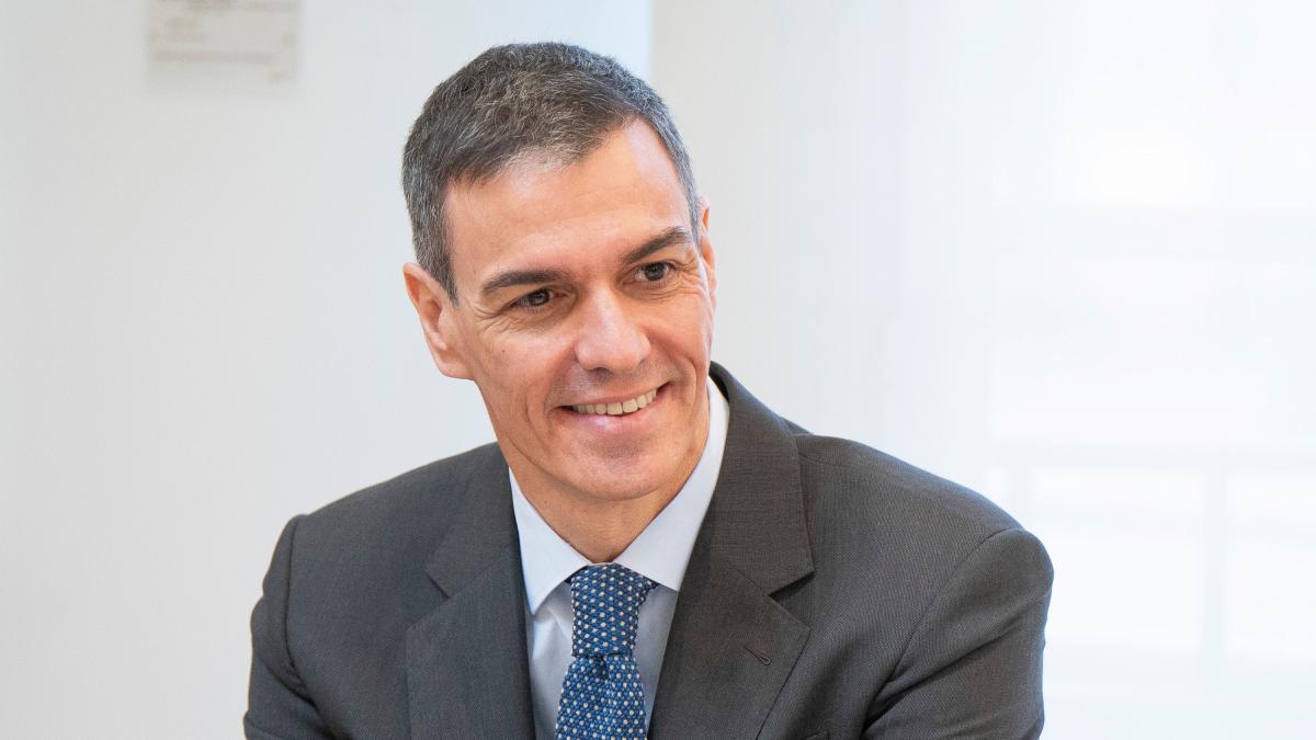 Sánchez reivindica ante su militancia el 'No a la guerra': "Hay mucha gente que se siente orgullosa de nuestro país"