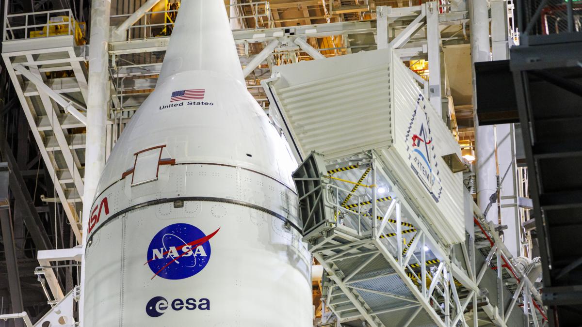 La nave de la NASA que volverá a la Luna lleva el cerebro de los sistemas de vida fabricado en Tres Cantos: "Es totalmente vital para la misión"