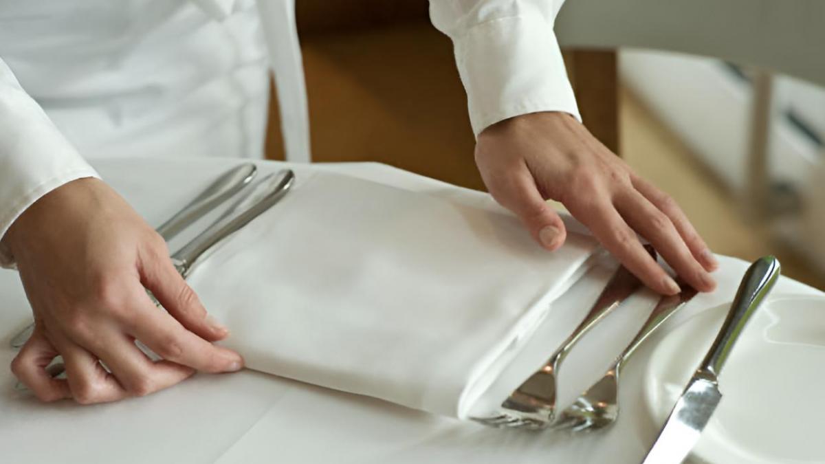 Danielle, estadounidense de 23 años, no da crédito sobre el choque cultural a la hora de comer en España: "Me he dado cuenta de que me criaron como a una rata salvaje"