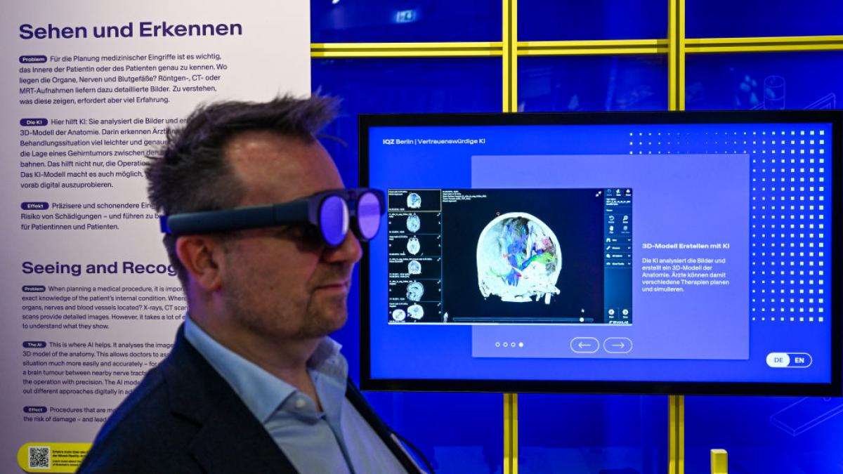 Majid Fotuhi, investigador experto en neurología: "El problema no es la IA: es volverse tan dependiente de ella que no puedas funcionar solo"