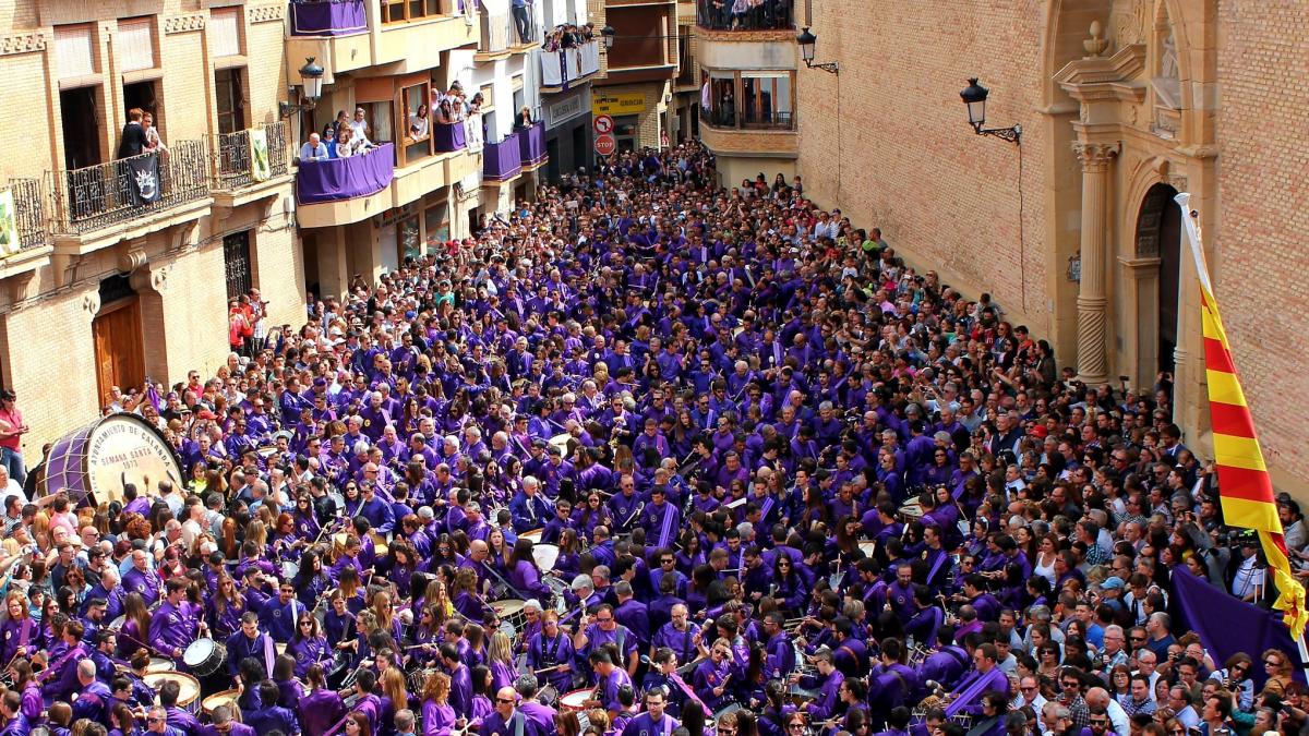 De un segundo de silencio a un estruendo inolvidable: así es, así se vive y así se siente la Rompida de la Hora de Calanda