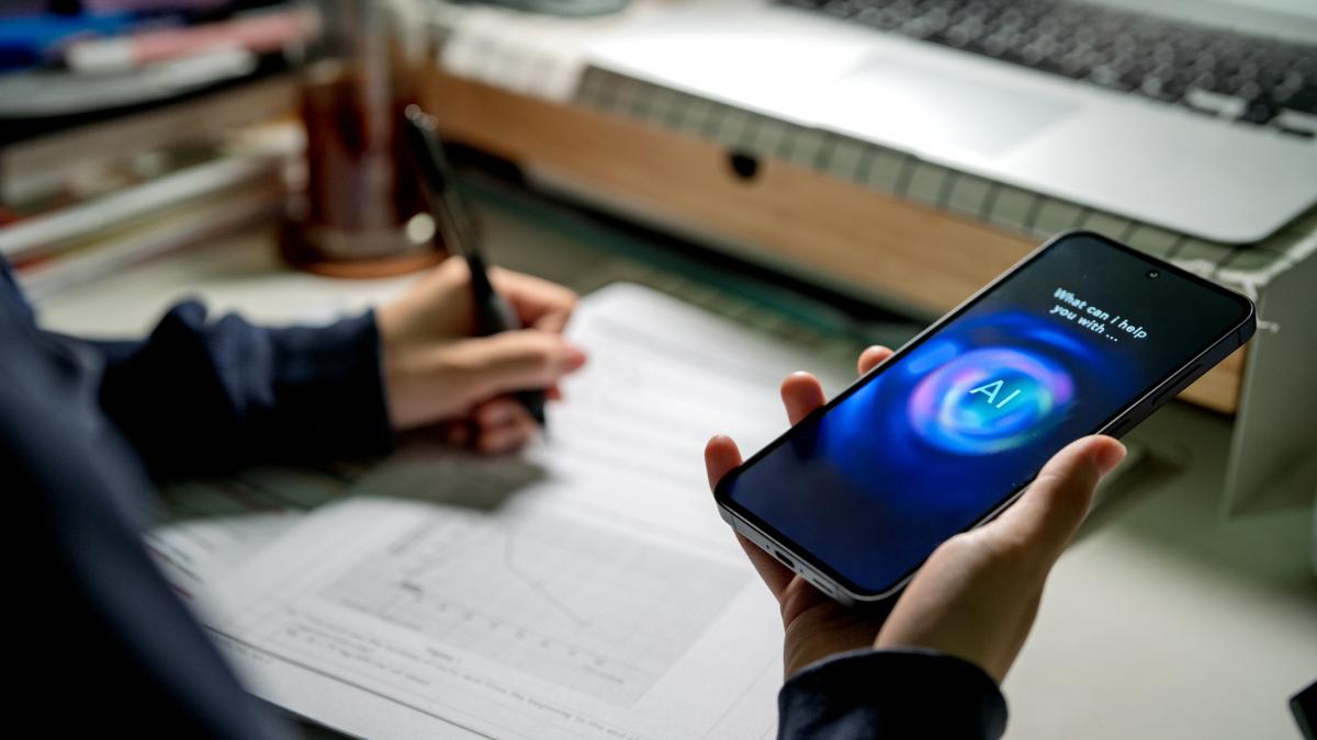 Los investigadores de neurociencia cognitiva coinciden: el 90% de los usuarios de la IA la usan para no pensar, y solo el 5% la usa para pensar mejor de lo que lo harían solos