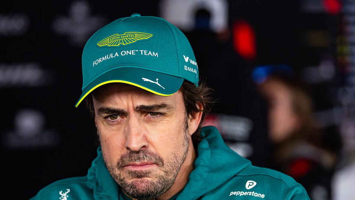 Fernando Alonso desvela el nombre de su hijo tras semanas de rumores: "Seguimos llamándole Leonard"