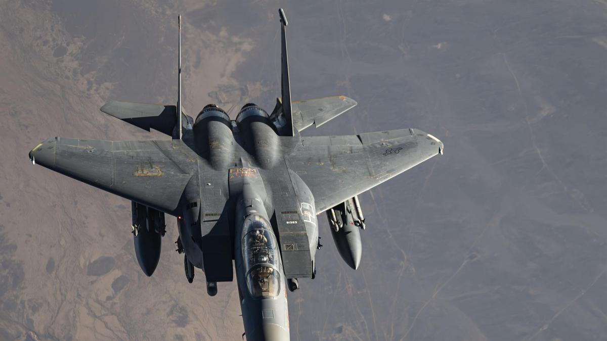 Trump anuncia el rescate con vida del segundo piloto del caza derribado por Irán: "Está sano y salvo"