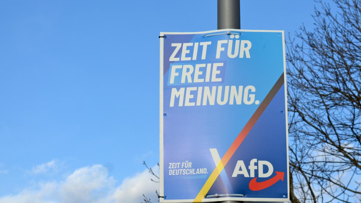 Kerstin, de las 'Abuelas contra la Derecha' alemanas: "Nos quedamos sin palabras y con rabia; nuestro trabajo sigue siendo necesario porque las cosas están empeorando"