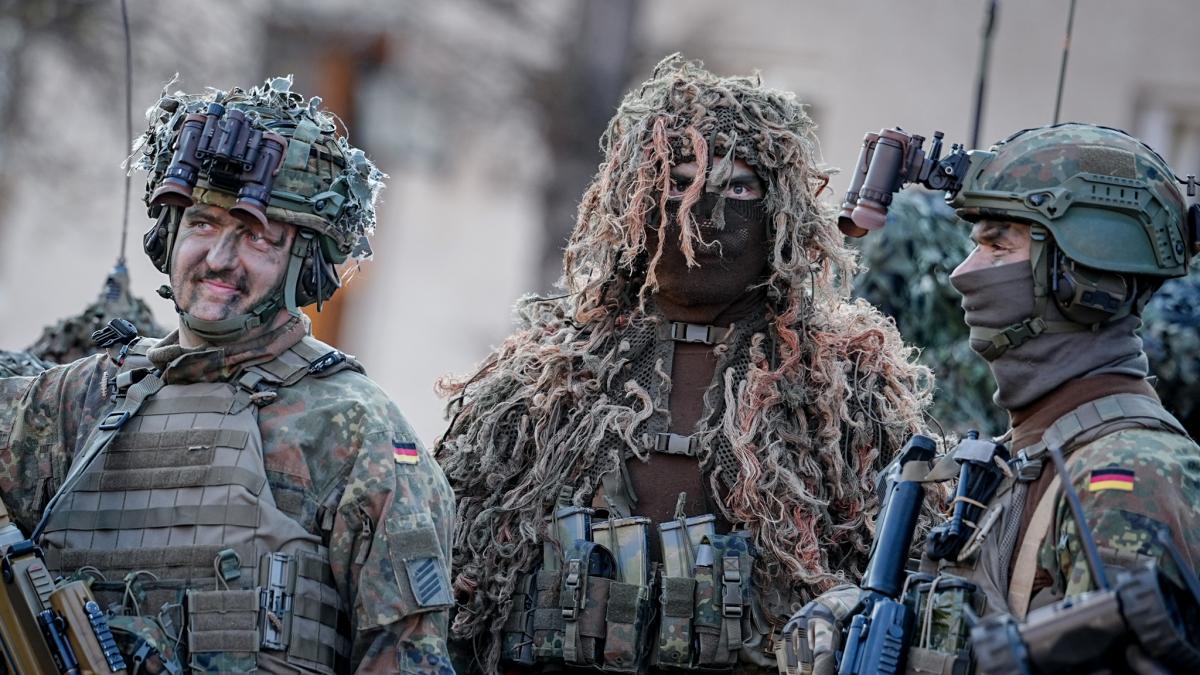 La 'letra pequeña' de la mili en Alemania: hombres en edad militar no podrán salir más de 3 meses sin permiso