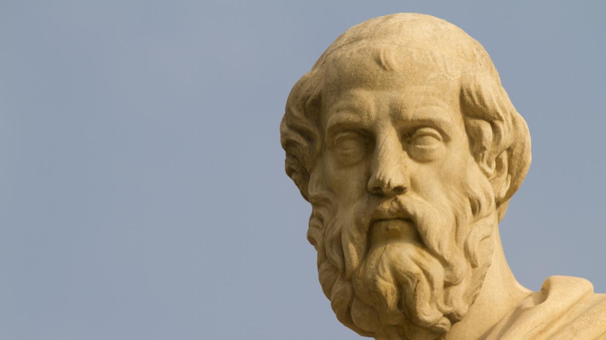 Platón, filósofo griego: "Si no deseas mucho, hasta las cosas pequeñas te parecerán grandes"