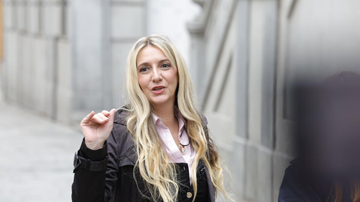 Una supuesta expareja de Ábalos defiende que él  nunca me dijo  Claudia, te he enchufado  