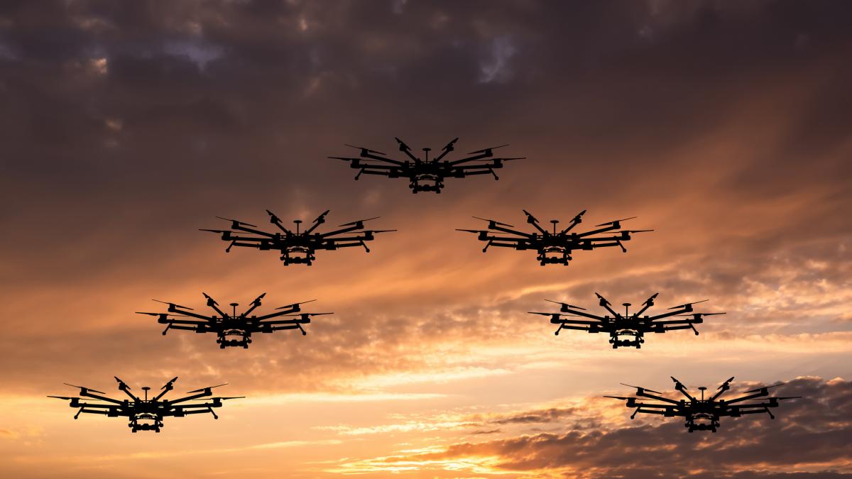Adiós a la infantería: en Ucrania, todo lo que se mueve a campo abierto en un frente de 1.200 kilómetros muere en minutos por culpa de los drones