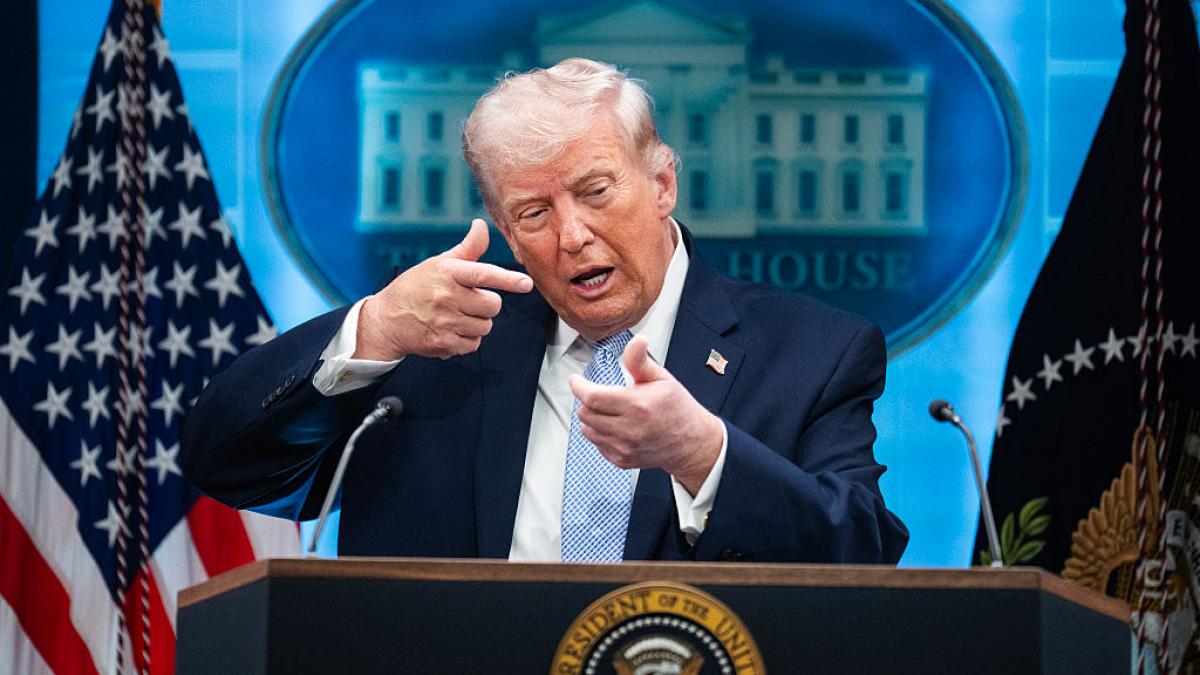 EE.UU. anuncia un bloqueo total a Irán… y el petróleo mundial entra en alerta