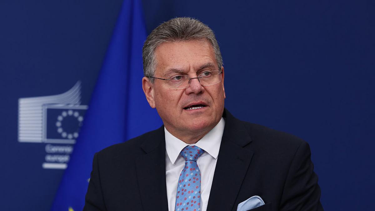 Es oficial: Exteriores le impone al comisario europeo Šefčovič la Gran Cruz de la Órden del Mérito Civil por sus negociaciones para el tratado de Gibraltar