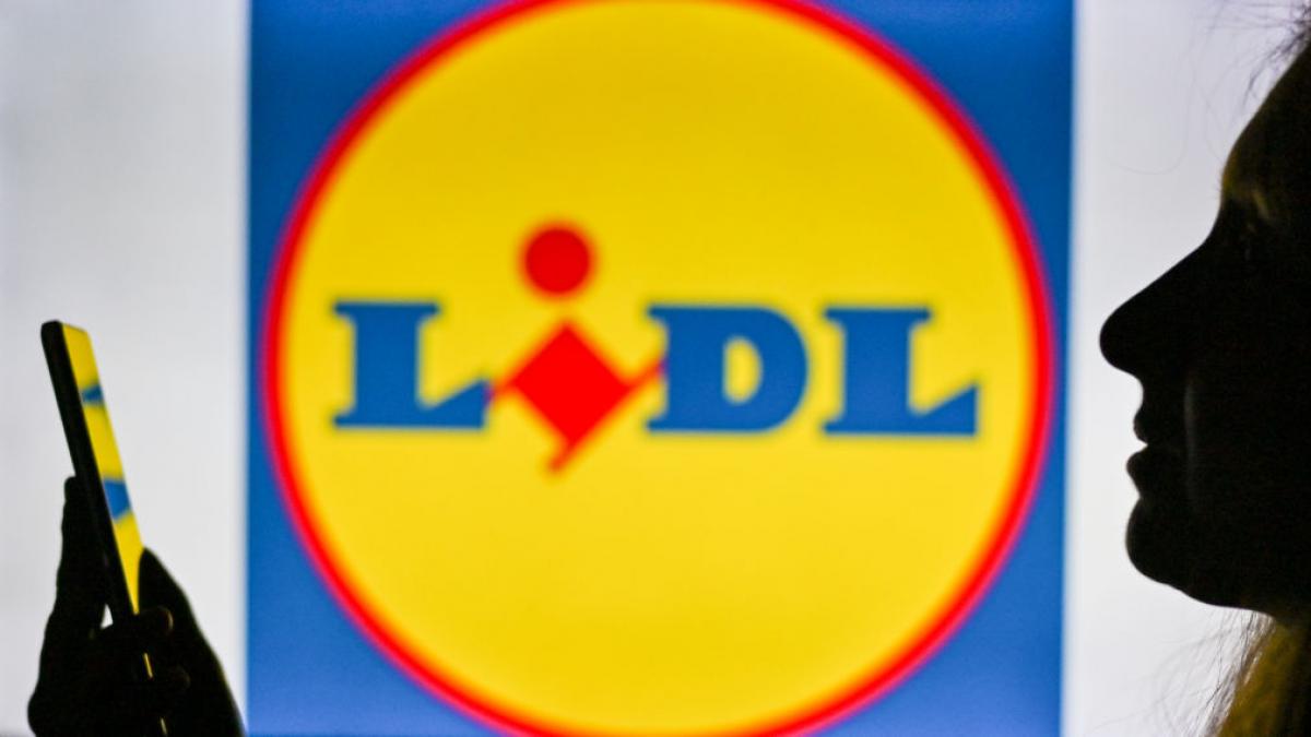Giro en Lidl: tras el éxito de las zapatillas o de su robot de cocina, la cadena de supermercados se prepara para desembarcar en el sector de la telefonía