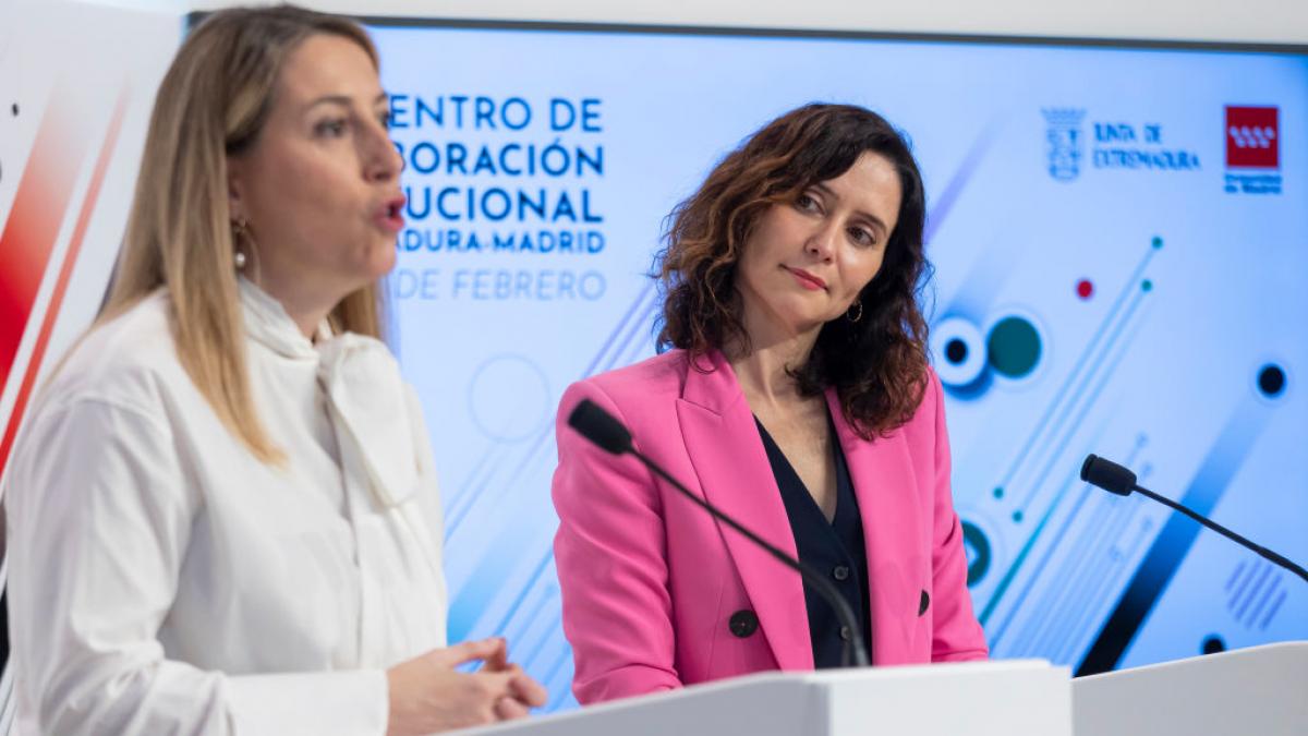 Ayuso, en contra de la “prioridad nacional” en los servicios públicos que han firmado PP y Vox en Extremadura: “No es legal”