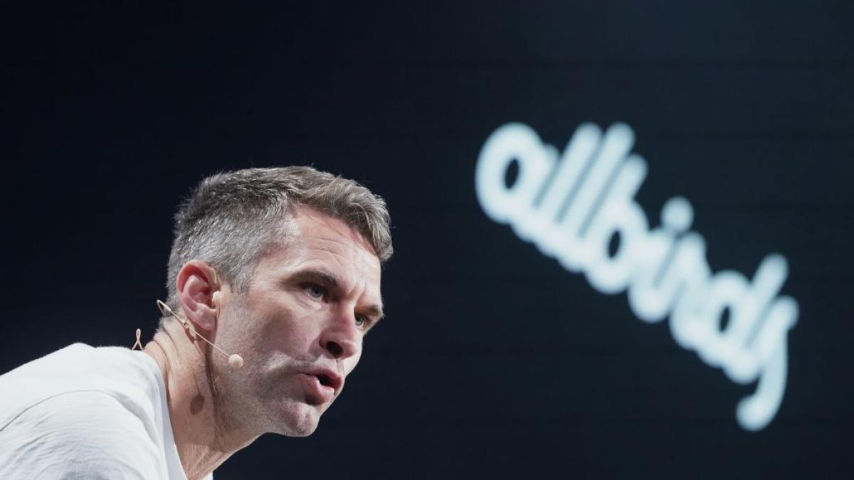 Allbirds se transforma en empresa de IA tras hundirse un 99% en bolsa y subir un 350%: de zapatillas ecológicas a vender potencia informática