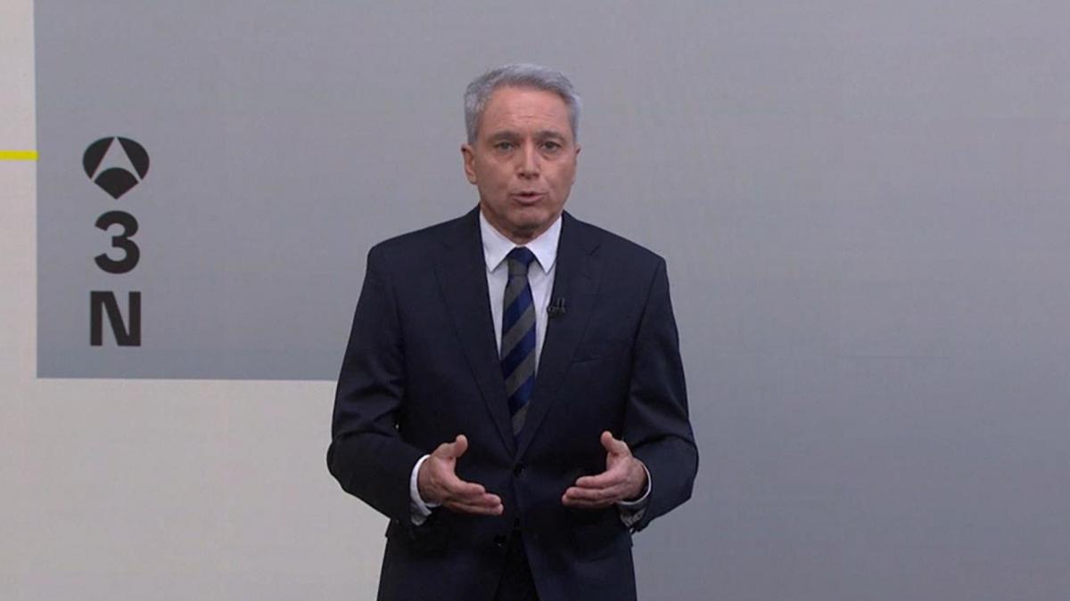 A Vicente Vallés le basta y le sobra una sola palabra para definir todo lo que han hecho PP y Vox