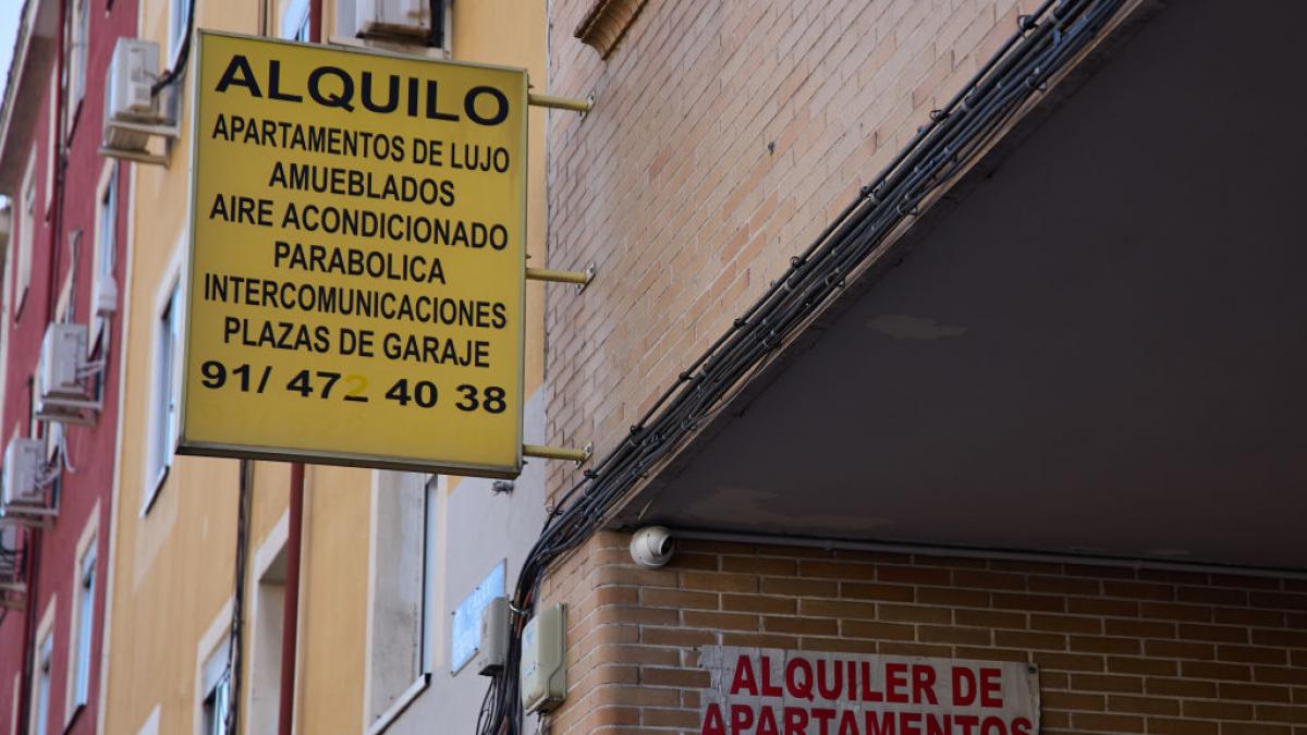 El Ministerio de Consumo insiste a 541 inmobiliarias y fondos de inversión que gestionan más de 50.000 viviendas: un burofax del inquilino basta para prorrogar el alquiler dos años