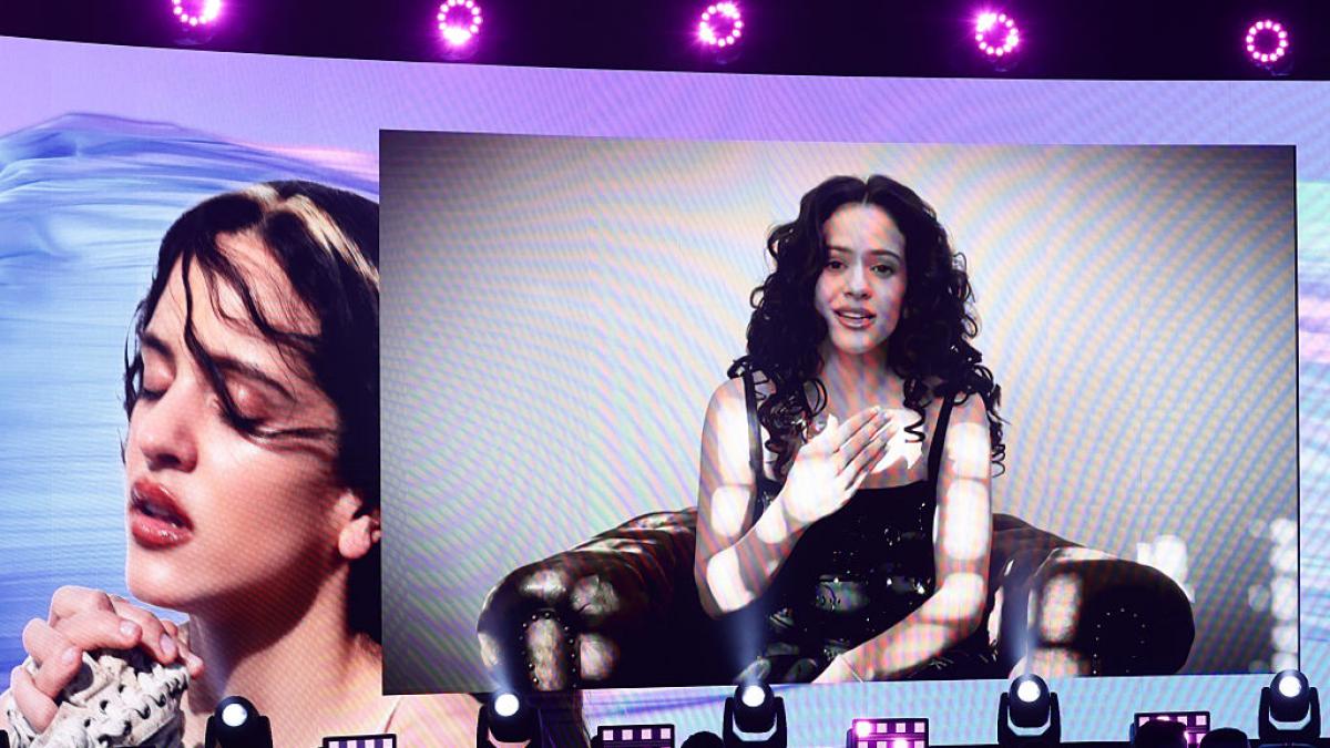 Rosalía le manda este emotivo mensaje a Loli Bahía al agradecer el premio Billboard