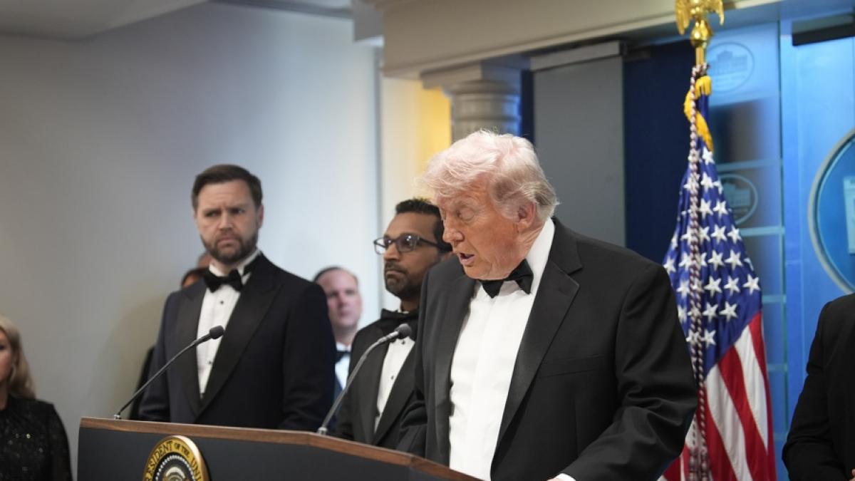 El Servicio Secreto evacuó al vicepresidente JD Vance 20 segundos antes que a Trump tras los disparos en la cena de corresponsales: por qué el orden no fue una prioridad