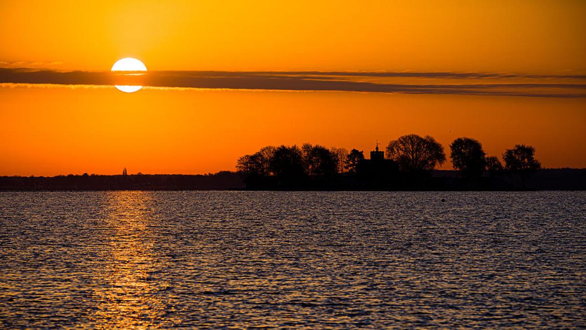 El meteorólogo Roberto Brasero explica el fenómeno astronómico que se verá en España esta semana y que se repetirá en agosto
